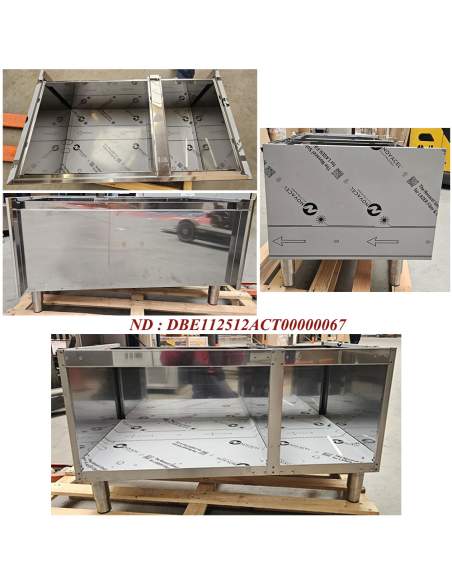 Soubassement ouvert, sur pieds inox réglables